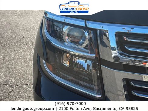 Used 2015 Chevrolet Suburban LTZ AWD/4WD image 7