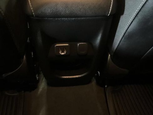 Used 2019 GMC Canyon SLT w/ Driver Alert Package AWD/4WD image 29
