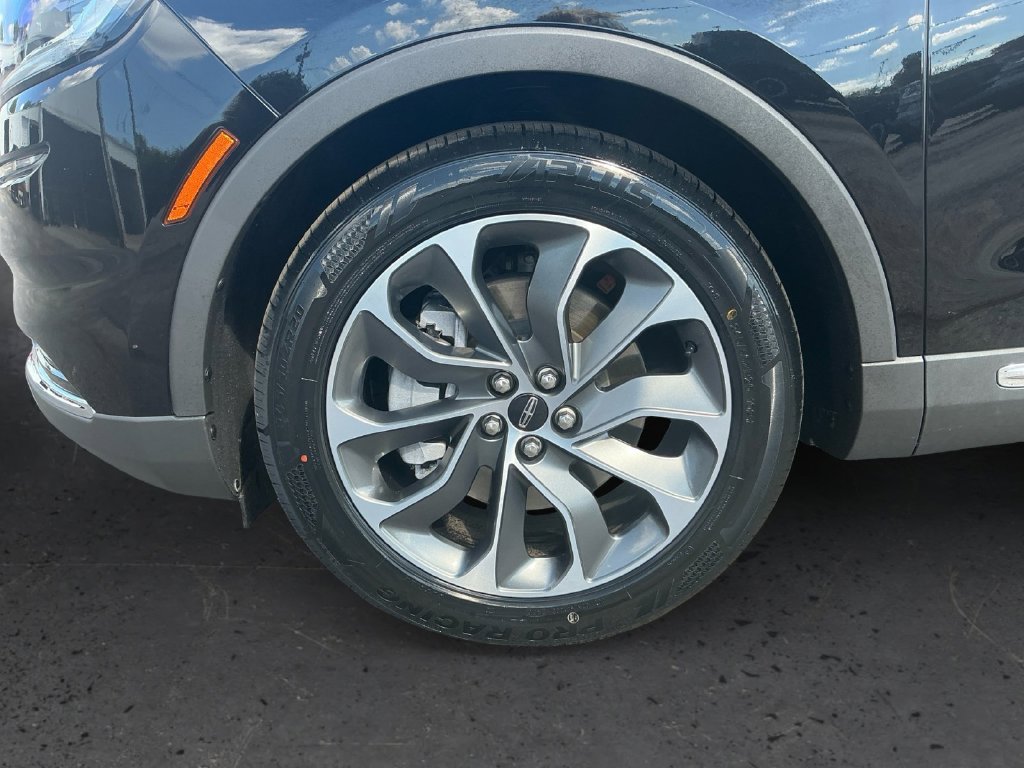 Certified 2023 Lincoln Nautilus Reserve AWD/4WD image 13
