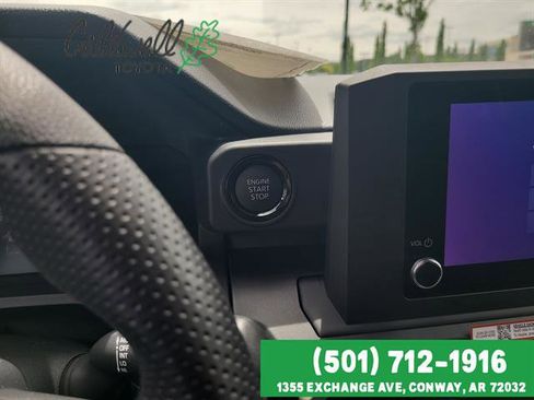 Used 2025 Toyota Tacoma SR AWD/4WD image 19