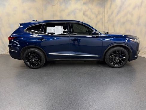 Certified 2023 Acura MDX SH-AWD w/ Technology Package image 9