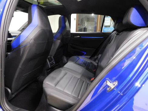 Used 2024 Volkswagen Golf R AWD/4WD image 76