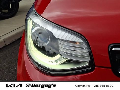 Used 2017 Kia Soul ! w/ Tech Package FWD image 10