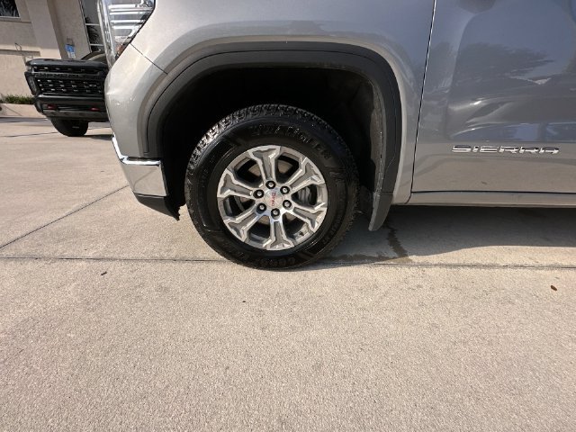 Certified 2025 GMC Sierra 1500 SLT AWD/4WD image 18