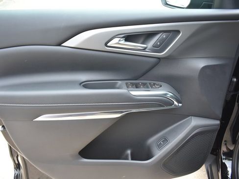 New 2026 Chevrolet Traverse LT w/ Driver Confidence Package FWD image 11