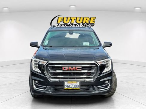 Used 2022 GMC Terrain AT4 w/ Infotainment Package II image 3