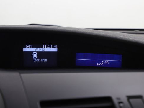 Used 2013 MAZDA MAZDA3 i Grand Touring image 23