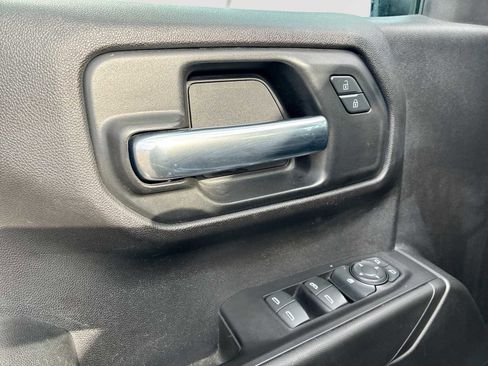 Certified 2019 Chevrolet Silverado 1500 Custom Trail Boss w/ Custom Convenience Package image 22