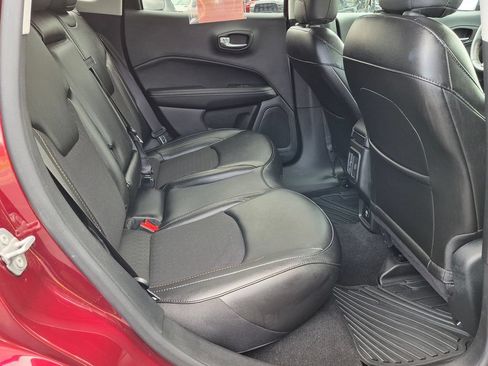 Used 2020 Jeep Compass Latitude AWD/4WD image 25