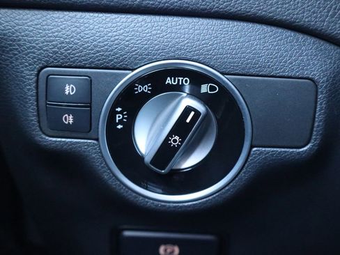 Used 2016 Mercedes-Benz GLA 250 4MATIC image 18