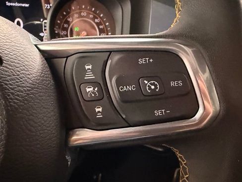 Used 2024 Jeep Wrangler Unlimited Sahara w/ Technology Group AWD/4WD image 30