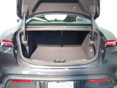 Used 2021 Porsche Taycan 4S w/ Premium Package image 23