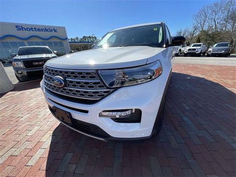 Used 2021 Ford Explorer Limited w/ Equipment Group 301A image 26