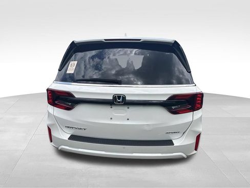 Used 2025 Honda Odyssey Sport-L image 4