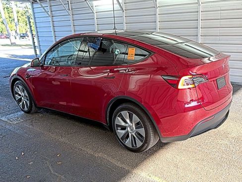 Used 2023 Tesla Model Y Long Range image 3