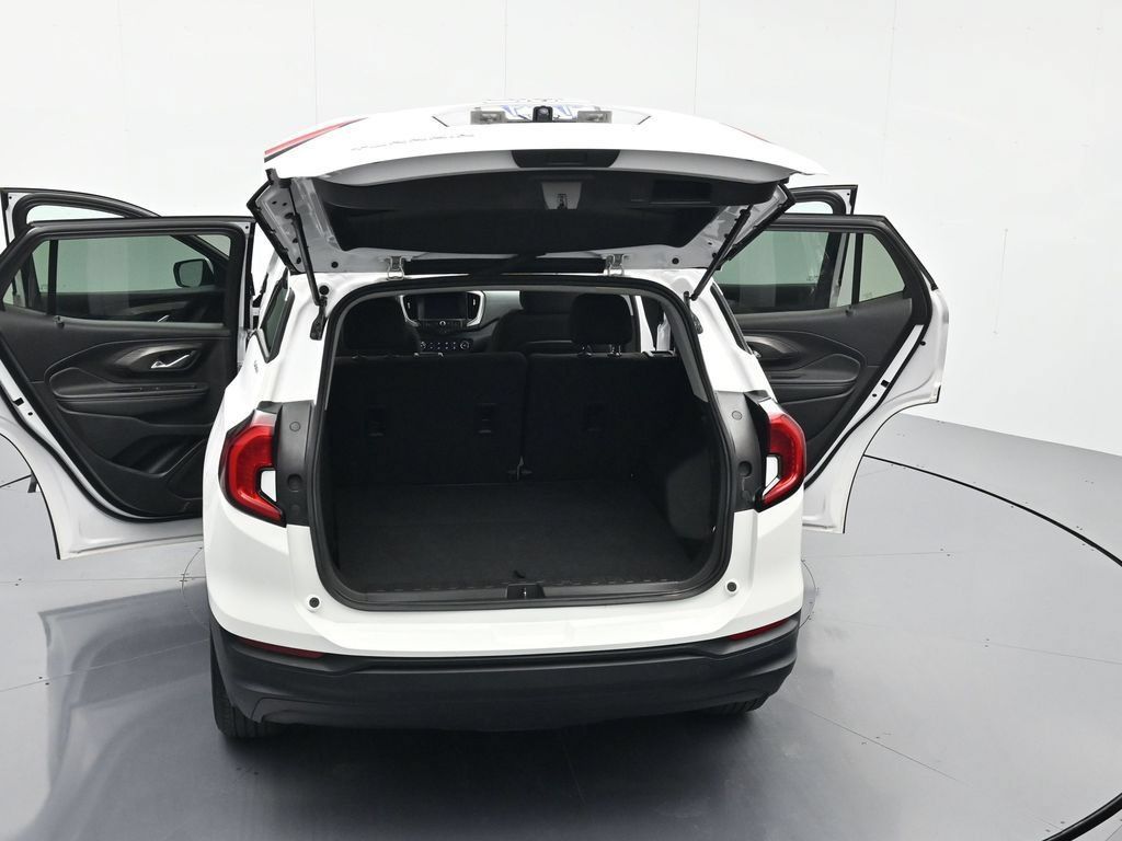 Used 2024 GMC Terrain SLE FWD image 45