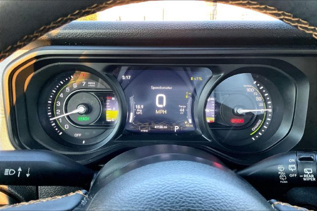 Used 2024 Jeep Wrangler Unlimited w/ Convenience Group AWD/4WD image 10
