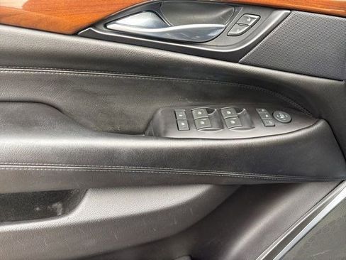 Used 2019 Cadillac Escalade ESV Luxury image 13
