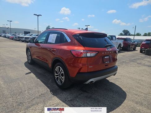 Used 2020 Ford Escape SEL AWD/4WD image 3