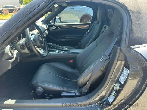 Used 2024 MAZDA MX-5 Miata Grand Touring w/ Weather Package RWD image 9