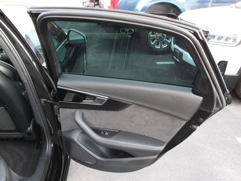 Used 2021 Audi S4 Prestige w/ Prestige Package image 25