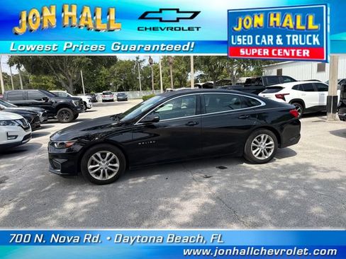 Used 2018 Chevrolet Malibu LT FWD image 4