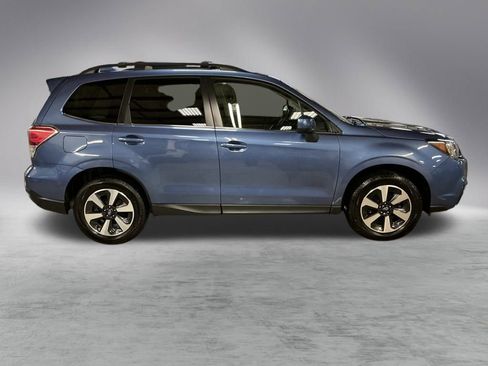 Used 2017 Subaru Forester 2.5i Limited image 6