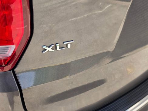 Used 2018 Ford Explorer XLT w/ Equipment Group 202A image 36