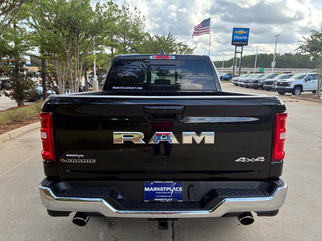 Used 2026 RAM 1500 Laramie AWD/4WD image 11