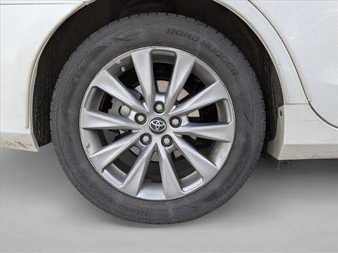 Certified 2016 Toyota Camry XLE w/ Moonroof Package image 13