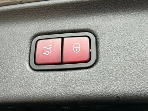 Used 2023 Mercedes-Benz S 580 4MATIC Sedan image 53