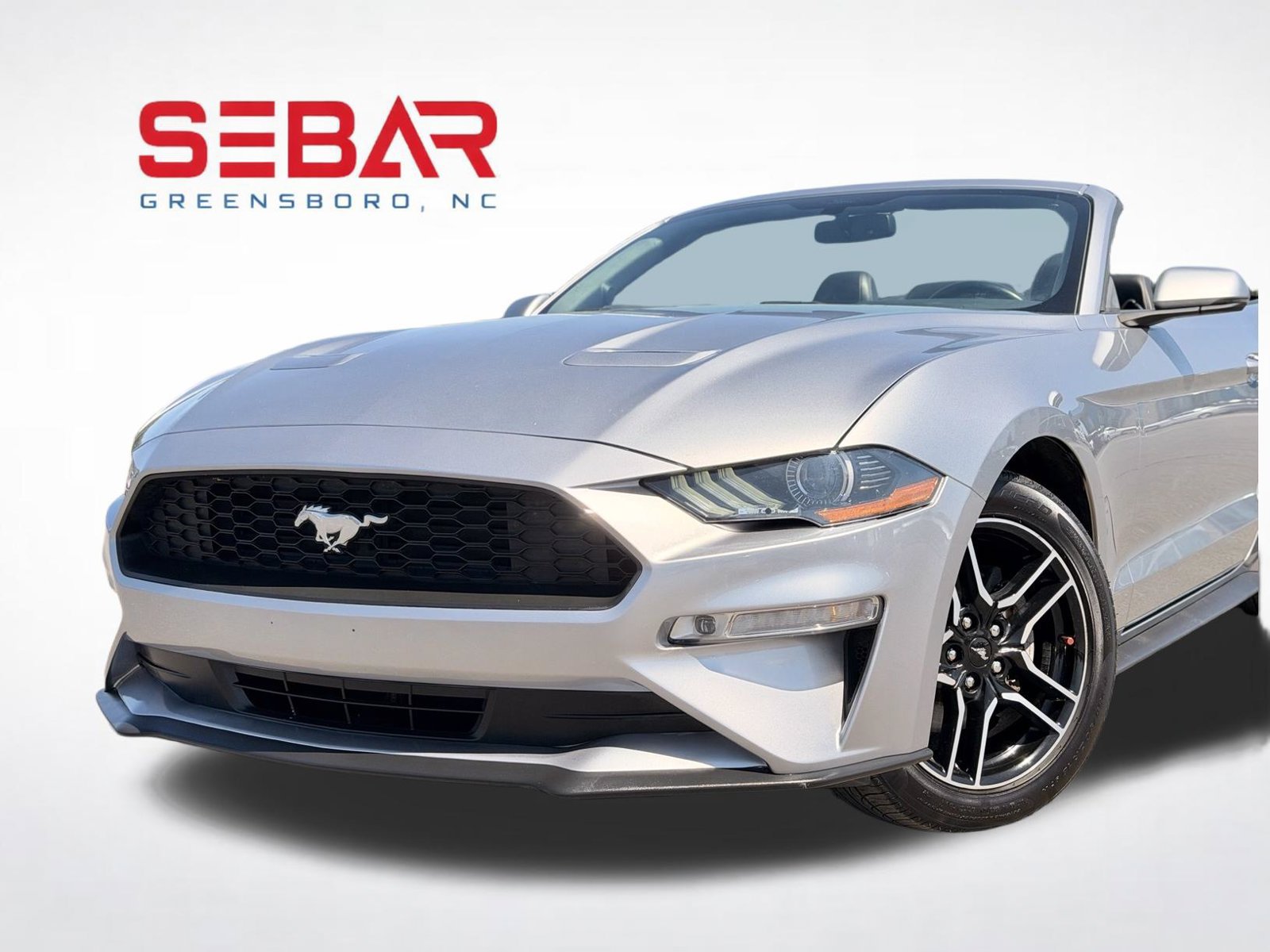 Used 2020 Ford Mustang Premium RWD image 3