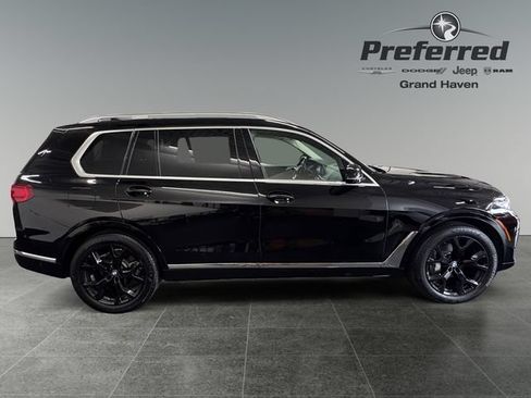 Used 2020 BMW X7 xDrive40i w/ Premium Package AWD/4WD image 9
