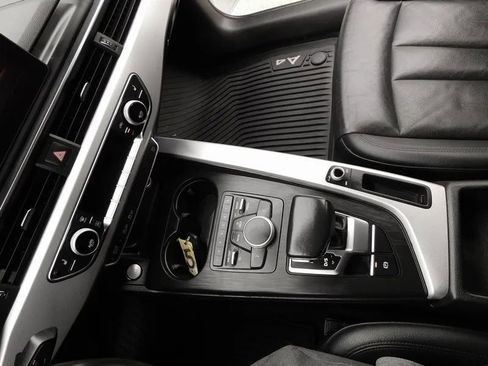 Used 2017 Audi A4 2.0T Ultra Premium w/ Convenience Package image 29