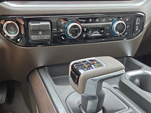 New 2026 GMC Sierra 1500 SLT w/ SLT Premium Plus Package AWD/4WD image 28