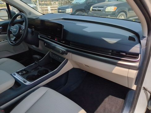 Certified 2025 Kia Carnival SX Prestige FWD image 30