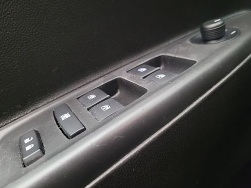Used 2020 Chevrolet Spark LT FWD image 27