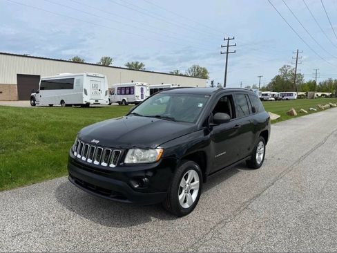 Used 2013 Jeep Compass Latitude AWD/4WD image 1