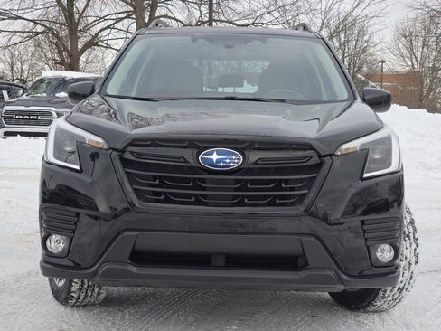 Used 2023 Subaru Forester Premium image 13