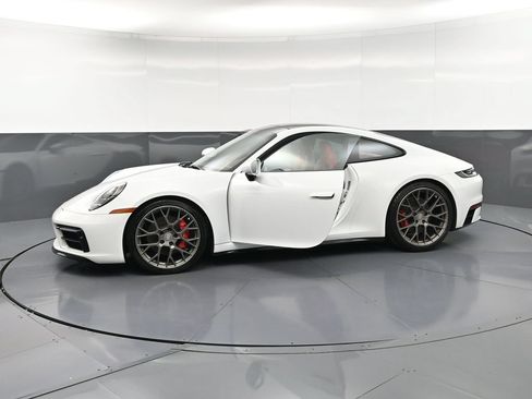 Certified 2024 Porsche 911 Carrera 4S AWD/4WD image 33