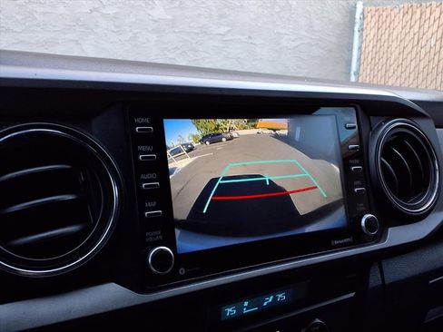 Certified 2023 Toyota Tacoma TRD Off-Road image 9