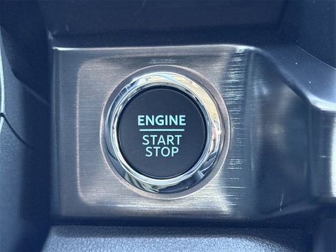 New 2026 Ford F250 Lariat w/ Chrome Package image 58