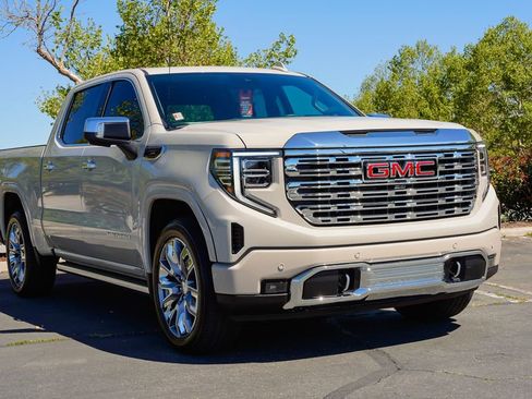 New 2026 GMC Sierra 1500 Denali w/ Denali Reserve Package image 5