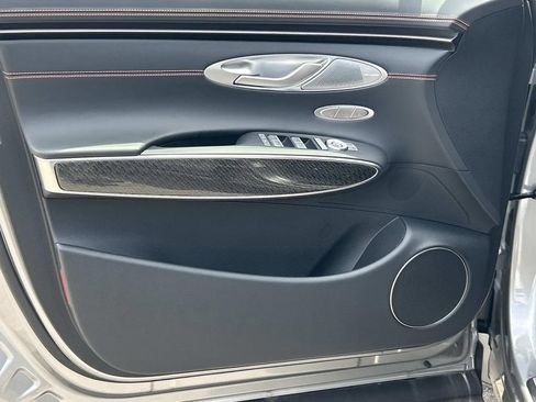 New 2026 Genesis GV70 3.5T Sport Prestige AWD/4WD image 17
