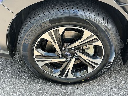 Used 2024 Subaru Crosstrek 2.0i Premium AWD/4WD image 8