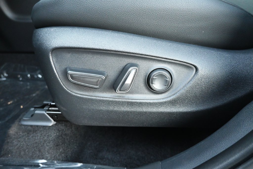 New 2026 Toyota Grand Highlander AWD Hybrid image 13
