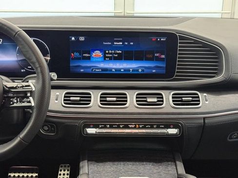 Certified 2025 Mercedes-Benz GLS 450 4MATIC image 11