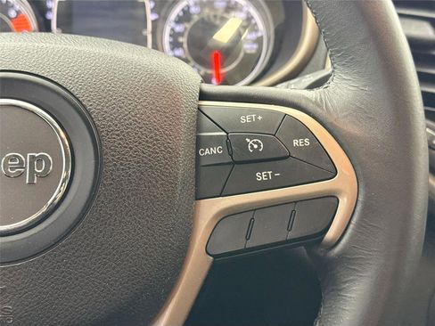 Used 2016 Jeep Cherokee Latitude image 18