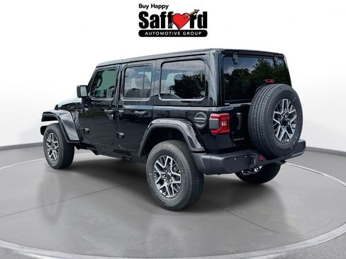 New 2025 Jeep Wrangler Unlimited Sahara w/ Technology Group AWD/4WD image 6
