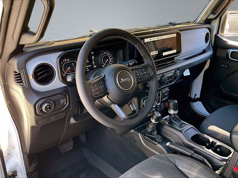 New 2026 Jeep Gladiator Mojave AWD/4WD image 6